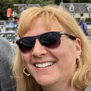 Meet your Posher, Lyn